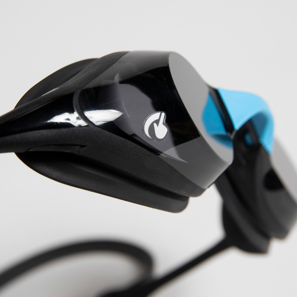 Arena Cobra Swipe Dark Smoke