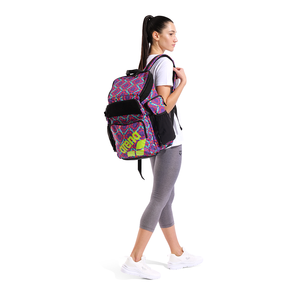 arena Floral backpack on a woman's back