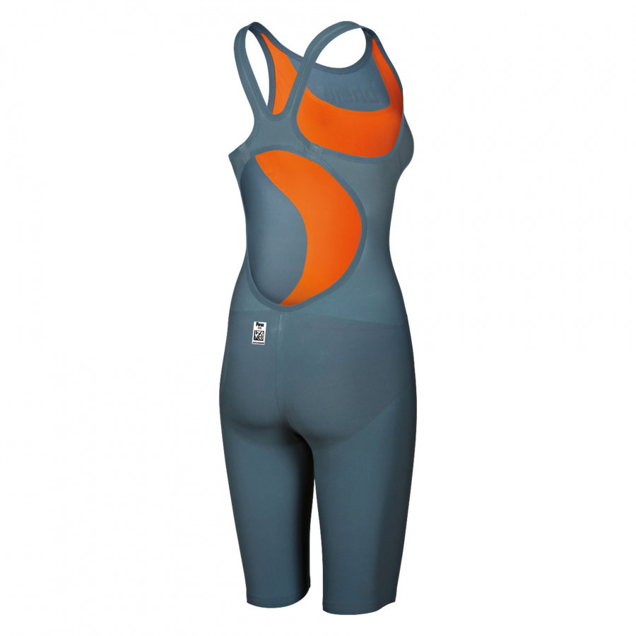 Arena R-EVO ONE Suit Grey Orange is easy to get on and take off